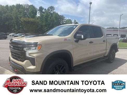 Used 2022 Chevrolet Silverado 1500 LT Trail Boss w/ LT Trail Boss Premium Package AWD/4WD image 6