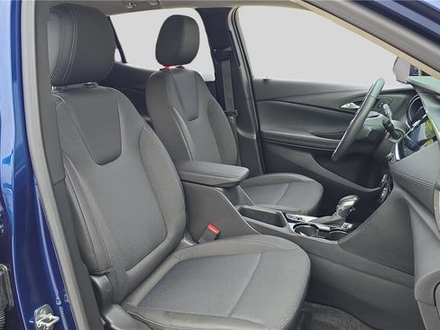 Used 2023 Buick Encore GX Preferred w/ Cold Weather Comfort Package AWD/4WD image 14