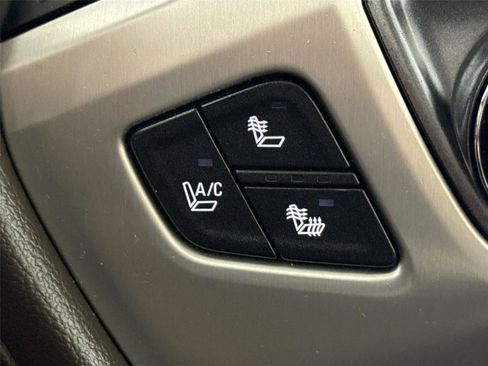 Used 2014 GMC Sierra 1500 SLT w/ SLT Crew Cab Value Package image 32