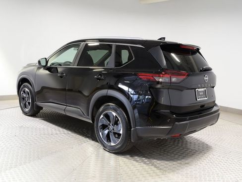 Used 2026 Nissan Rogue SV w/ SV Premium Package AWD/4WD image 12