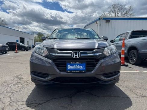 Used 2018 Honda HR-V LX image 7