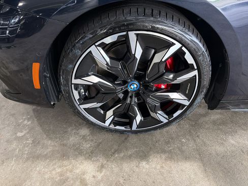 Used 2024 BMW i5 M60 w/ Executive Package AWD/4WD image 10