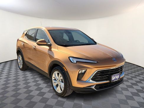 Used 2024 Buick Encore GX Preferred w/ Comfort Package image 6