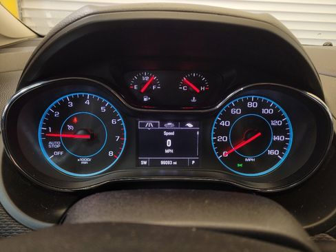 Used 2017 Chevrolet Cruze LT FWD image 23