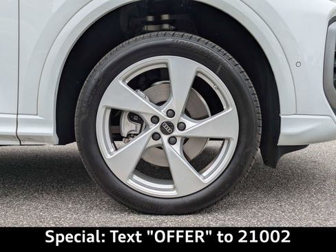 Certified 2025 Audi Q5 Premium Plus w/ Premium Plus AWD/4WD image 12
