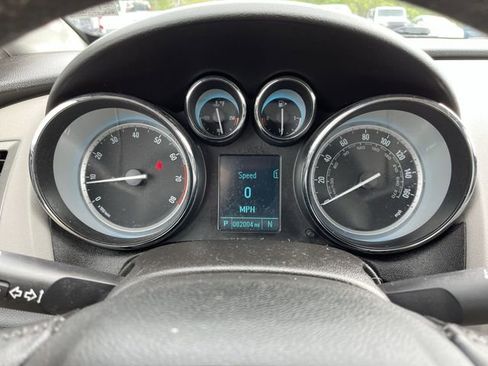 Used 2013 Buick Verano FWD image 12