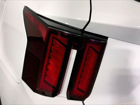 Certified 2024 Kia Sorento S image 27