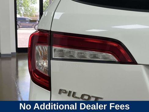 Used 2019 Honda Pilot Touring image 12