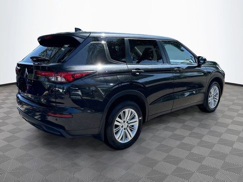 Used 2024 Mitsubishi Outlander ES FWD image 6