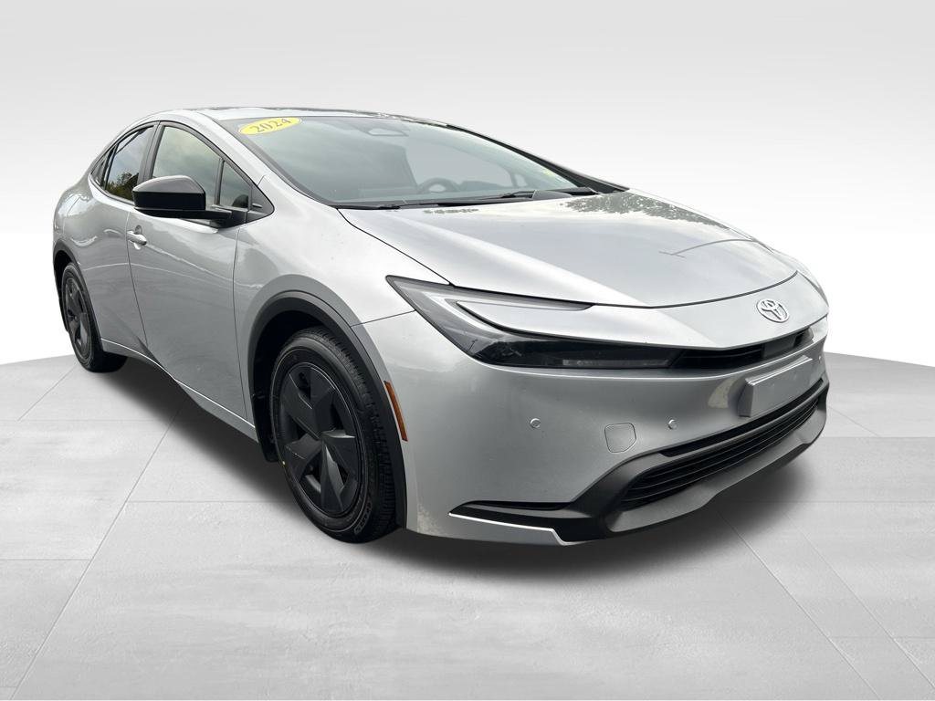 Certified 2024 Toyota Prius LE FWD image 7