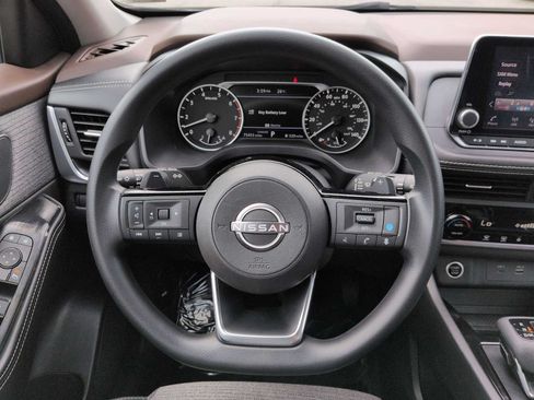 Used 2023 Nissan Rogue SV FWD image 23