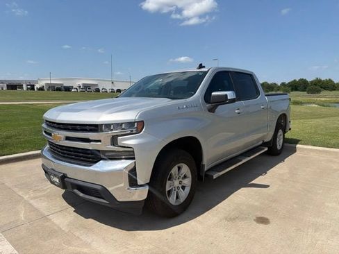Used 2022 Chevrolet Silverado 1500 LT RWD image 1