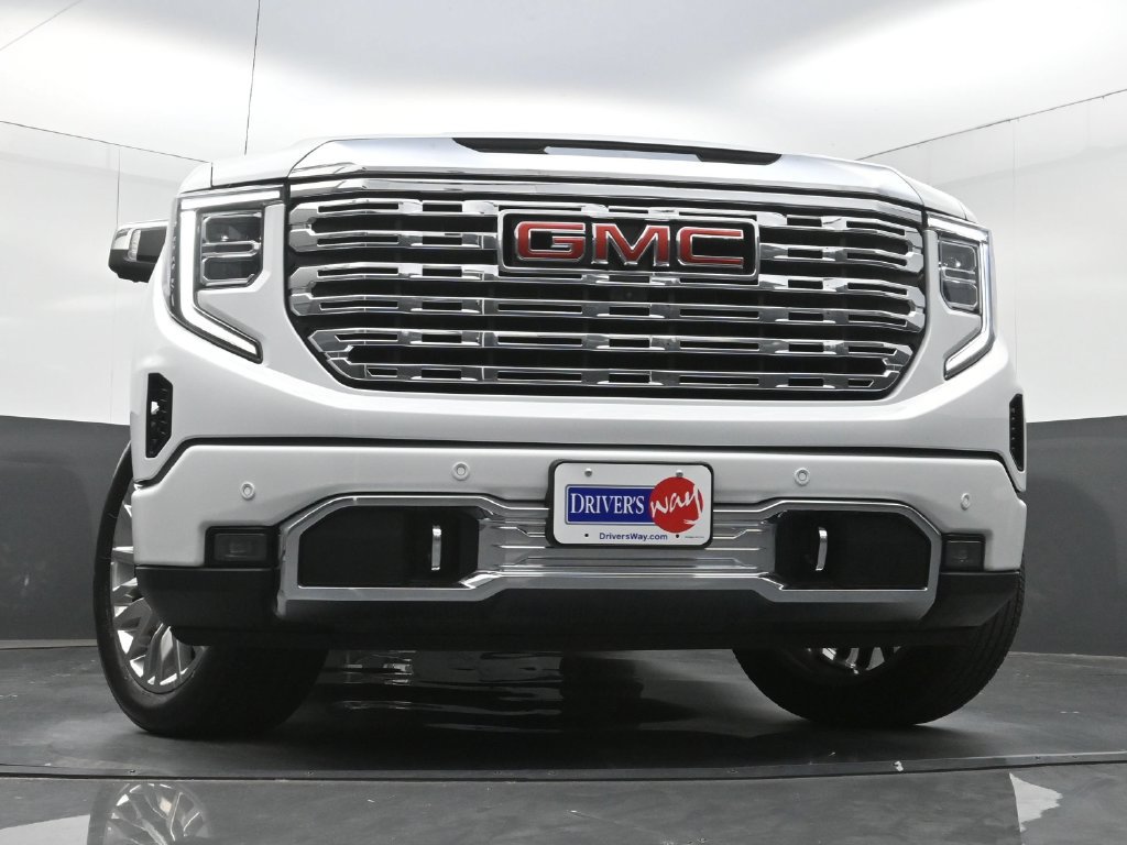 Used 2023 GMC Sierra 1500 Denali w/ Denali Reserve Package AWD/4WD image 29