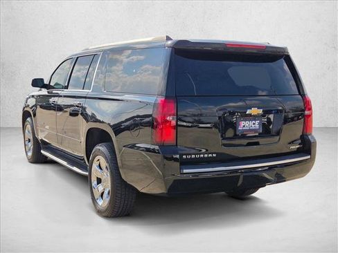Used 2019 Chevrolet Suburban Premier image 3