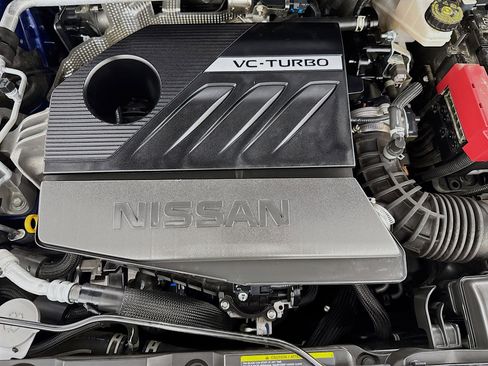 Used 2023 Nissan Rogue SV FWD image 47