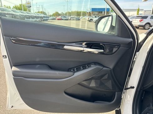 Used 2023 Kia Seltos EX image 27