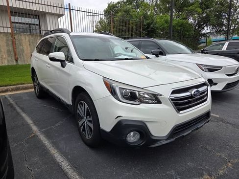 Used 2019 Subaru Outback 2.5i Limited AWD/4WD image 3