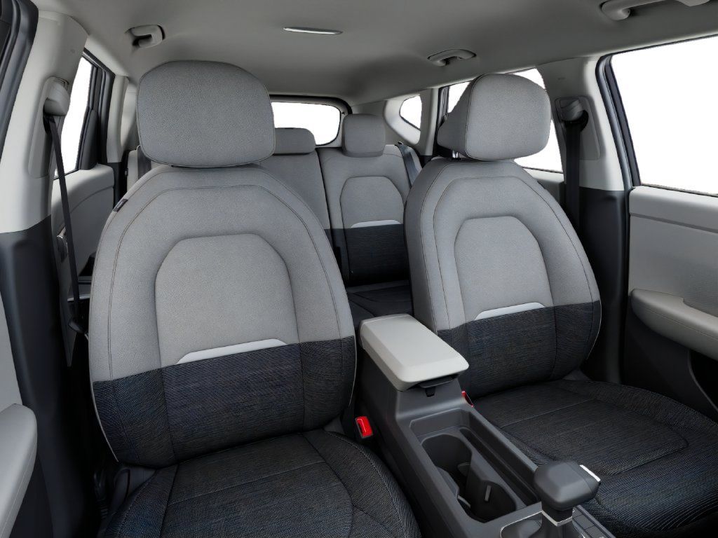 New 2027 Kia Seltos LX FWD image 15