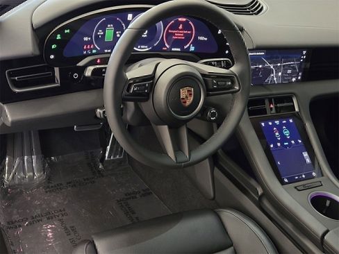 Used 2025 Porsche Taycan RWD image 4