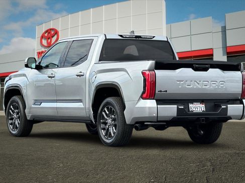 Used 2023 Toyota Tundra Platinum w/ Advanced Package AWD/4WD image 5