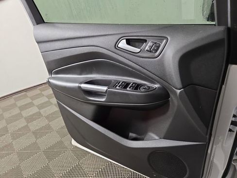 Used 2018 Ford Escape Titanium image 29