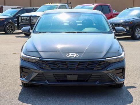 New 2026 Hyundai Elantra Limited FWD image 2