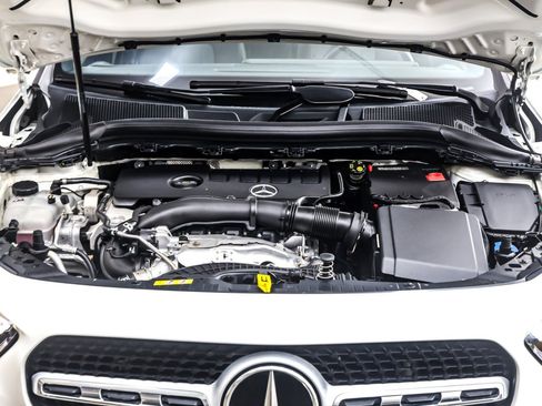 Used 2021 Mercedes-Benz GLA 250 GLA 250 SUV image 11