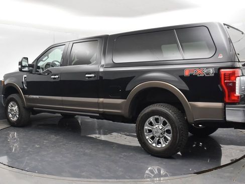 Used 2017 Ford F250 King Ranch w/ King Ranch Ultimate Package AWD/4WD image 15