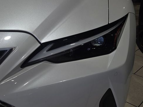 Used 2023 Lexus IS 300 w/ Comfort Package RWD image 7