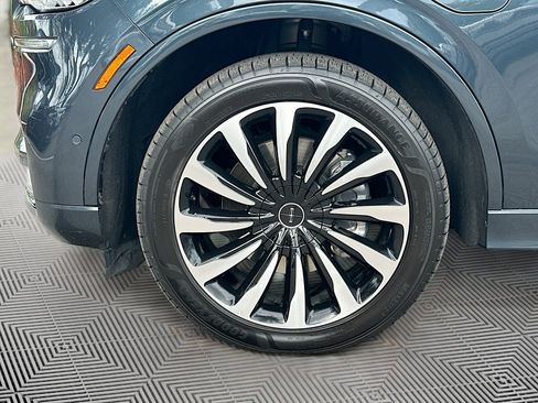 Used 2023 Lincoln Aviator Black Label Grand Touring w/ Class IV Trailer Tow Package image 40