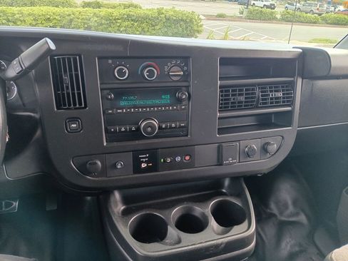 Used 2019 Chevrolet Express 3500 w/ Power Convenience Package image 19