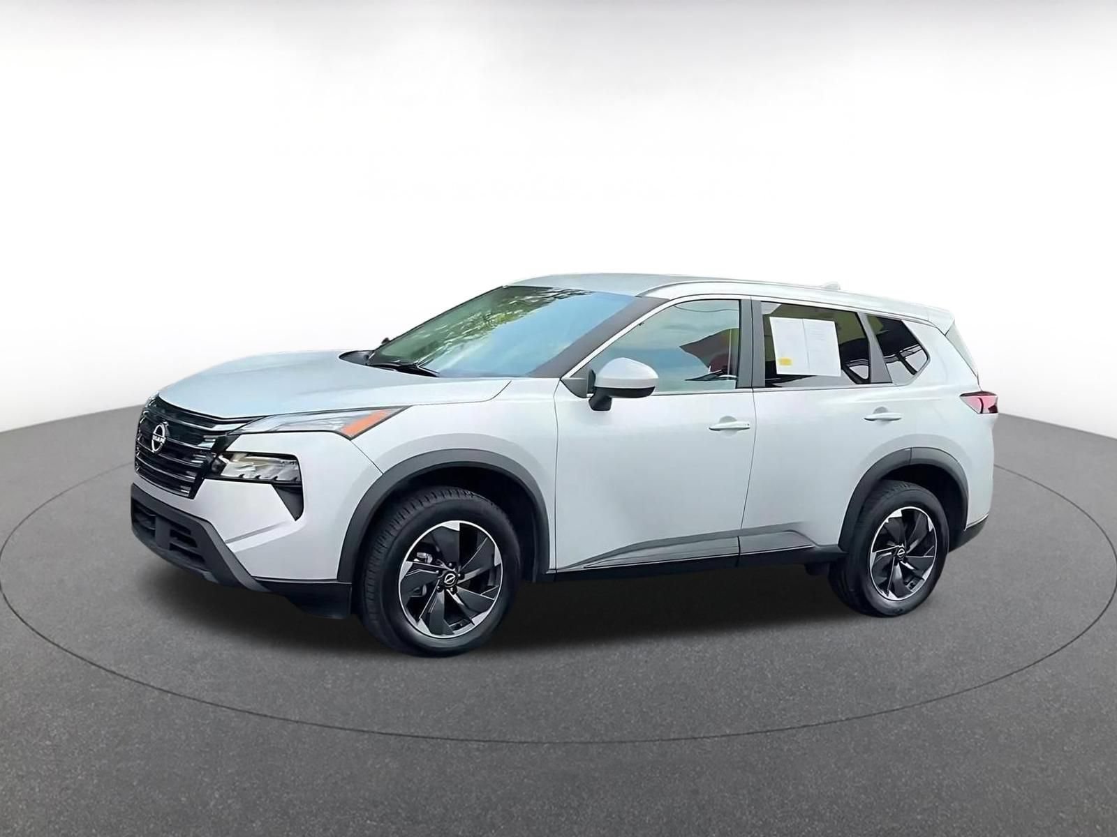 Used 2025 Nissan Rogue SV AWD/4WD image 7