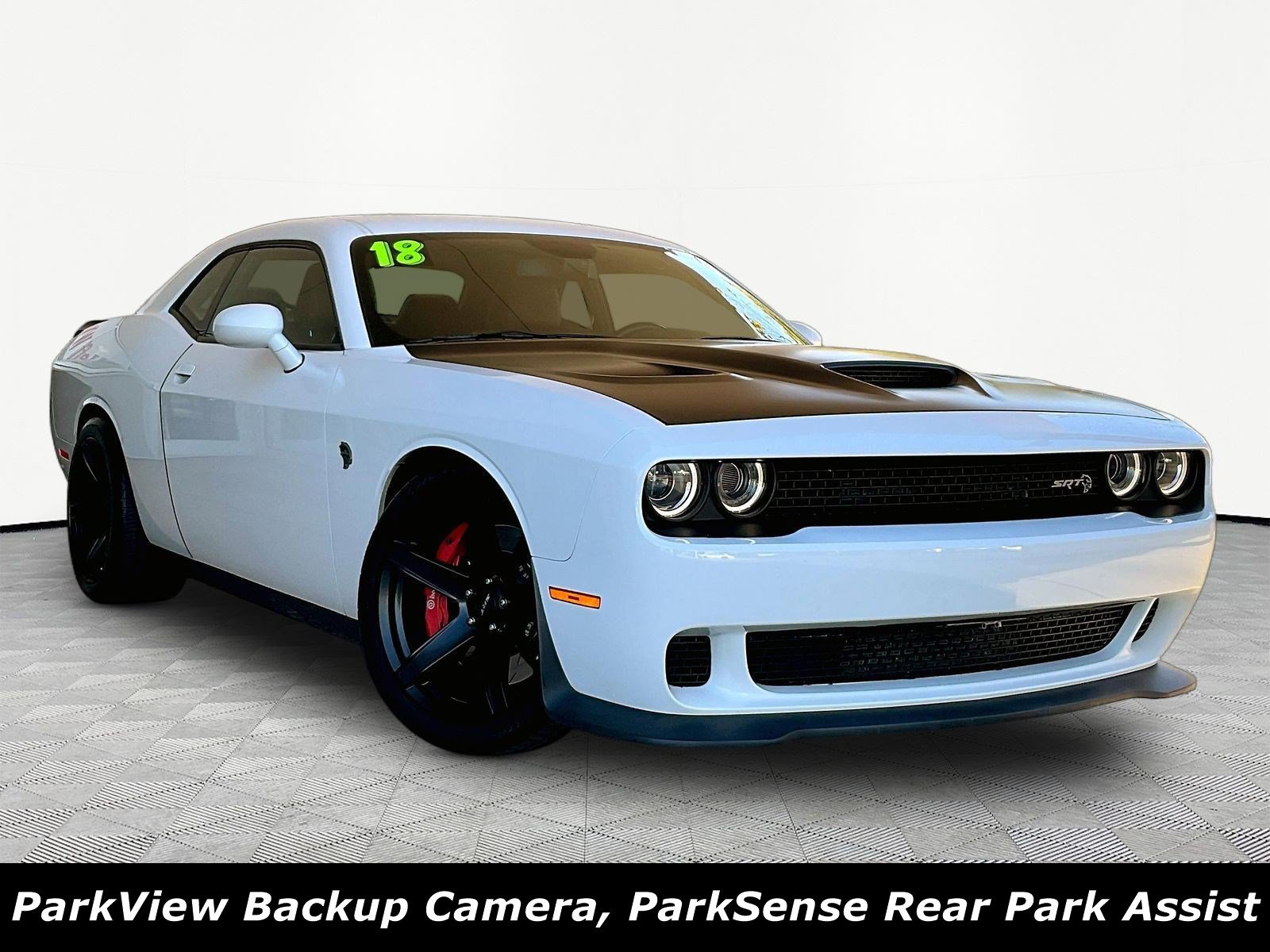 Used 2018 Dodge Challenger SRT Hellcat RWD image 3