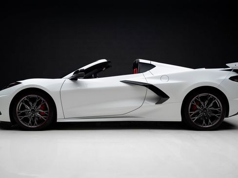 Used 2024 Chevrolet Corvette Stingray Coupe w/ 1LT image 19