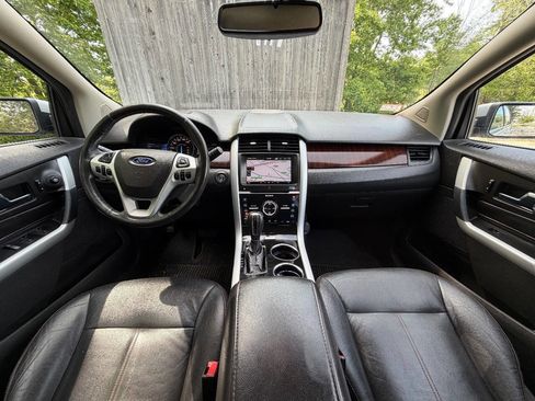 Used 2014 Ford Edge Limited w/ Equipment Group 302A AWD/4WD image 9