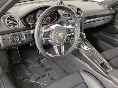 Certified 2025 Porsche 718 Cayman S RWD image 4