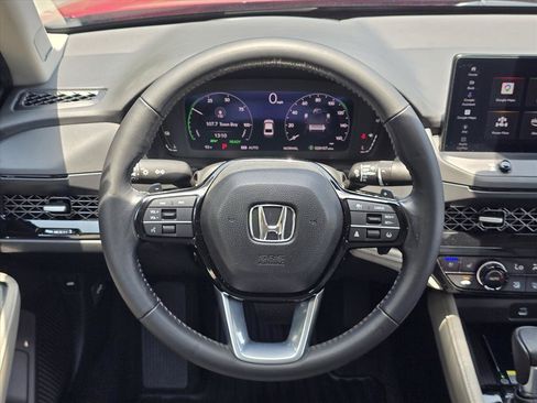 Used 2024 Honda Accord Touring image 13