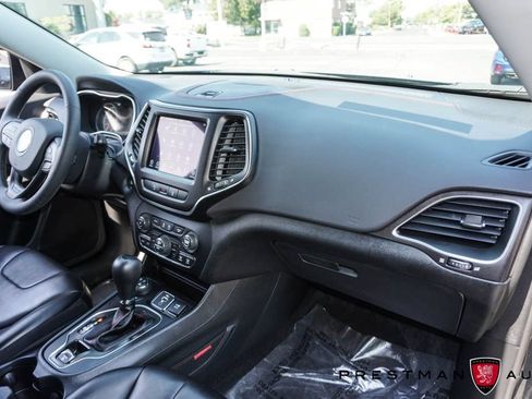 Used 2022 Jeep Cherokee Trailhawk w/ Comfort/Convenience Group AWD/4WD image 42