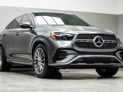 Used 2025 Mercedes-Benz GLE 450 4MATIC Coupe w/ Driver Assistance Package image 4