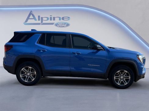 Used 2025 GMC Terrain Elevation AWD/4WD image 8