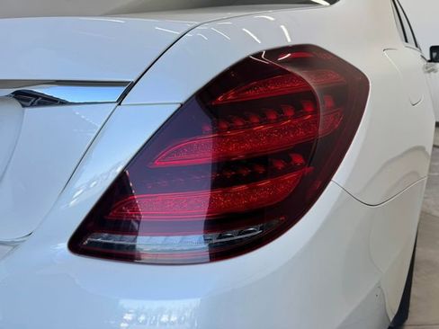 Used 2020 Mercedes-Benz S 450 Sedan image 30