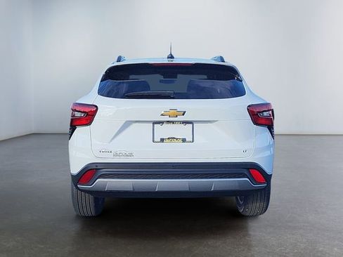 New 2026 Chevrolet Trax LT w/ Driver Confidence Package image 4
