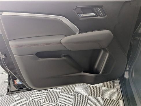 Used 2023 Chevrolet Colorado Z71 w/ Z71 Convenience Package 2 image 10