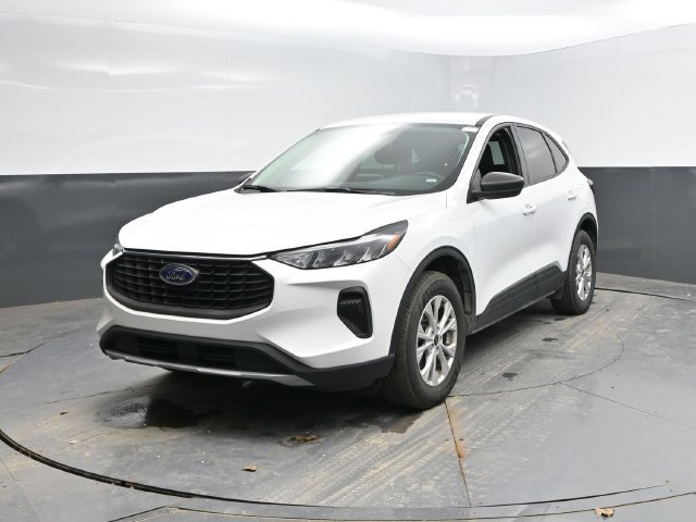 Used 2025 Ford Escape Active AWD/4WD image 6