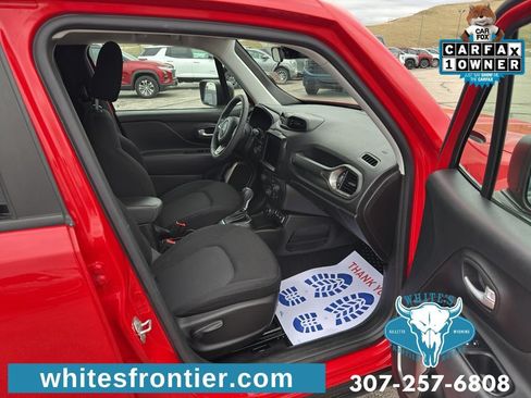 Used 2023 Jeep Renegade Latitude AWD/4WD image 10