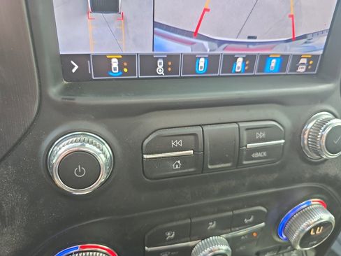 Used 2022 GMC Sierra 2500 AT4 w/ AT4 Premium Plus Package image 30