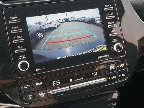Used 2021 Toyota Prius LE FWD image 15