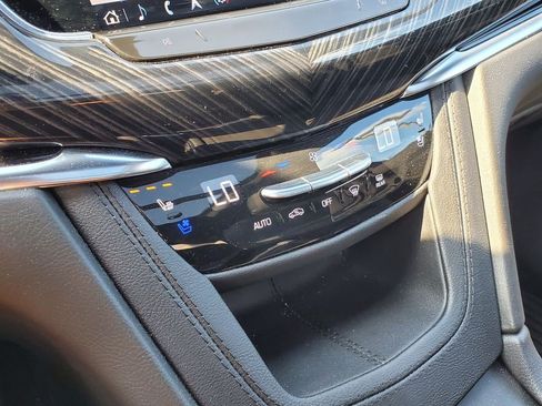 Certified 2024 Cadillac XT6 Premium Luxury AWD/4WD image 26