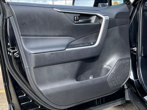 Used 2024 Toyota RAV4 LE image 22