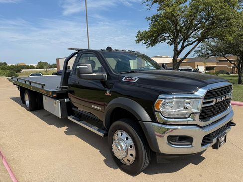Used 2024 RAM 5500 SLT w/ Quick Order Package 2YG SLT image 2
